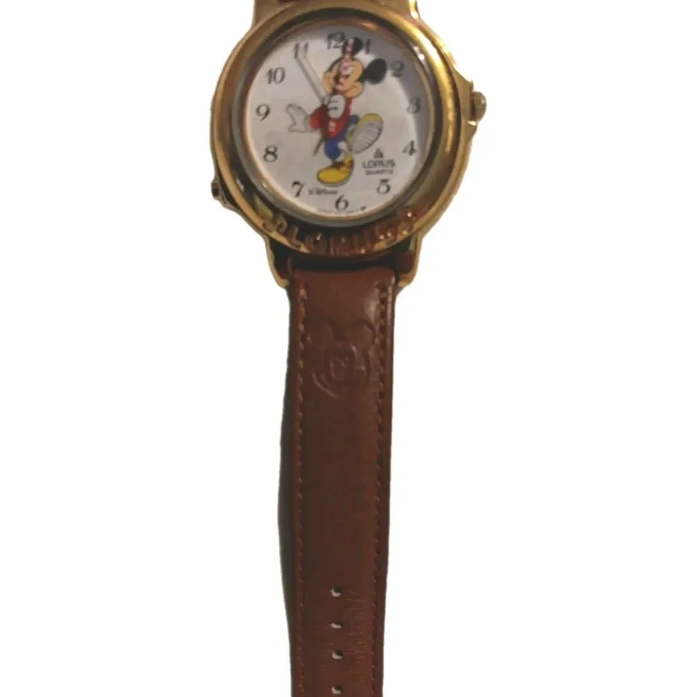 Mickey Mouse Watch, Dancing